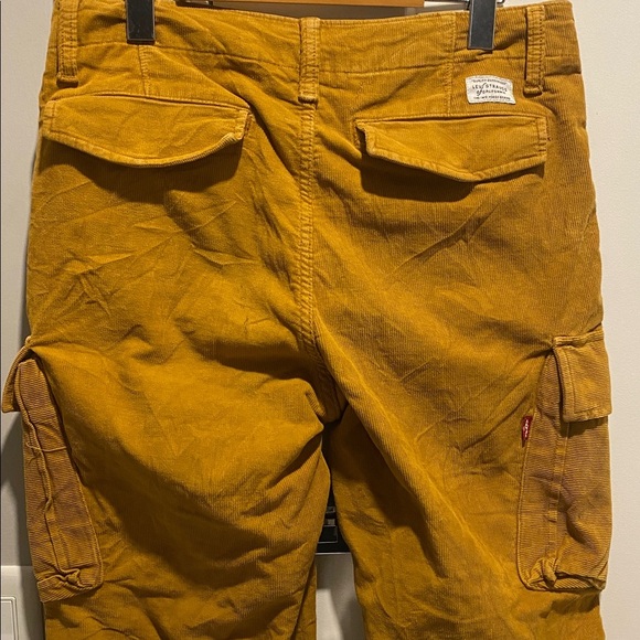 Levi’s corduroy pants - Picture 6 of 8